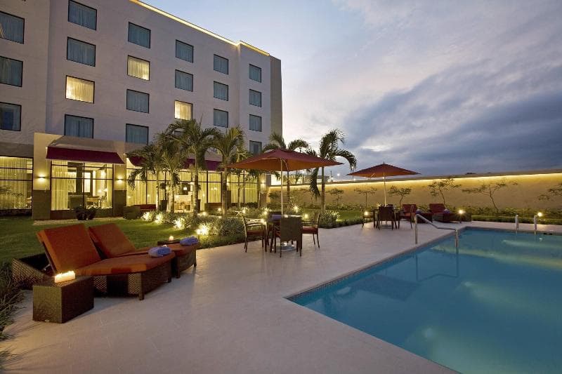 Courtyard Panama Metromall 2