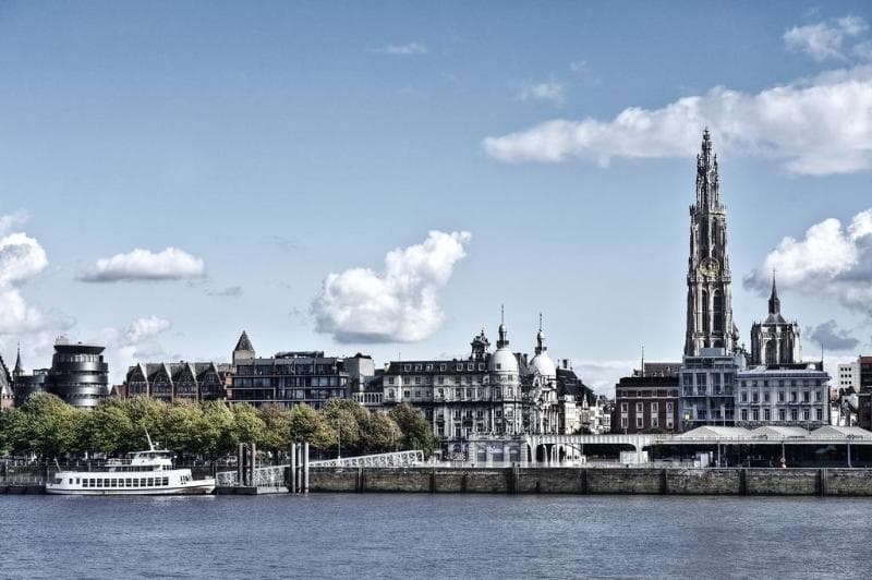 PREMIER SUITES PLUS Antwerp 5