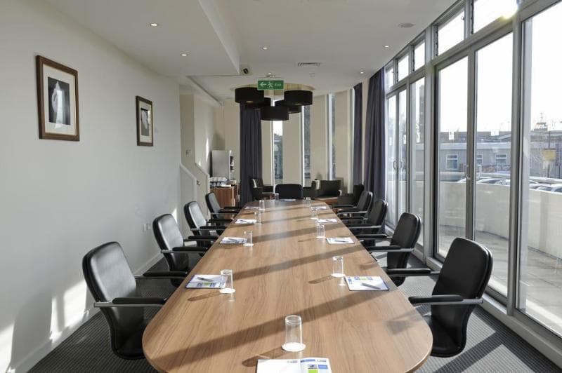 Holiday Inn Express Crewe 5
