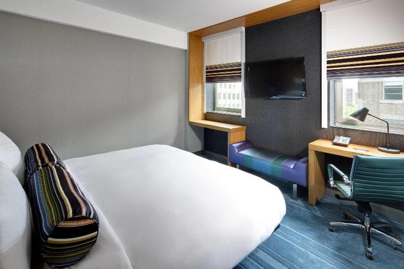 Aloft New York Brooklyn 5