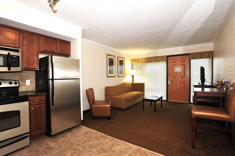 Coconut Cove Suites 5