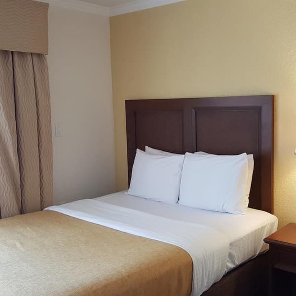 Coconut Cove Suites 4