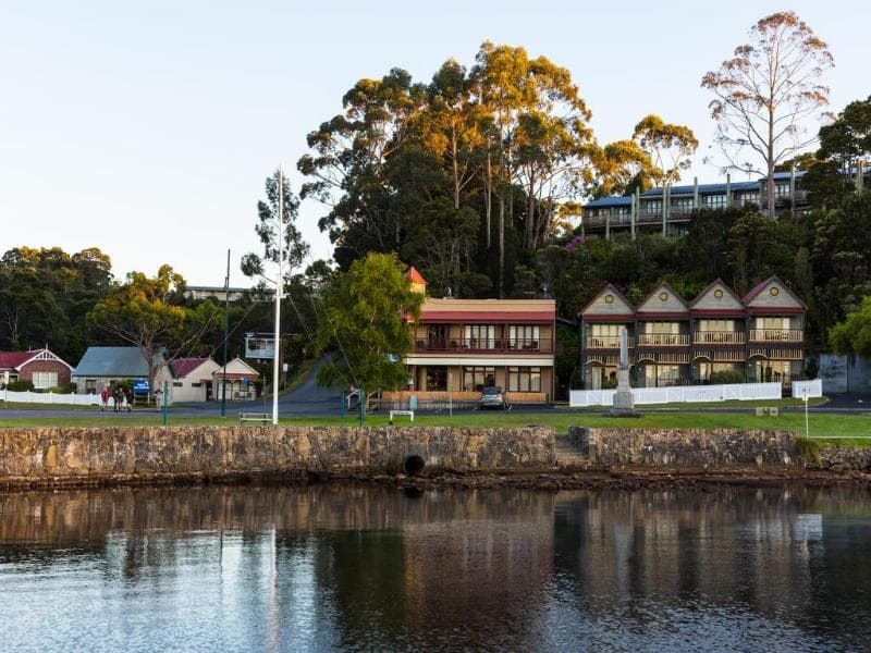 Strahan Village 2