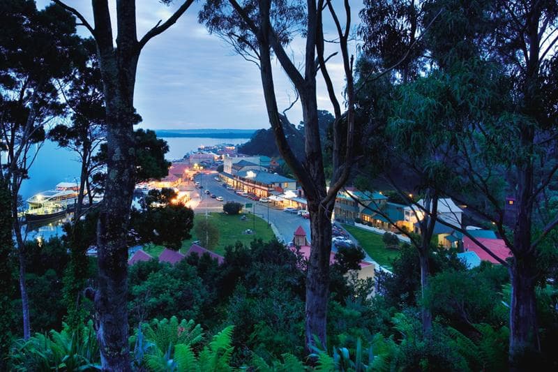 Strahan Village 5