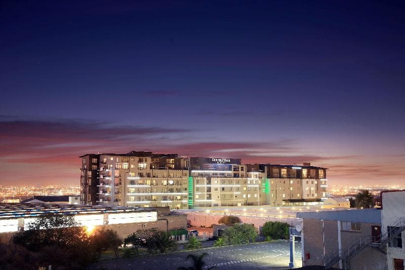 DoubleTree by Hilton Cape Town - Upper Eastside 2