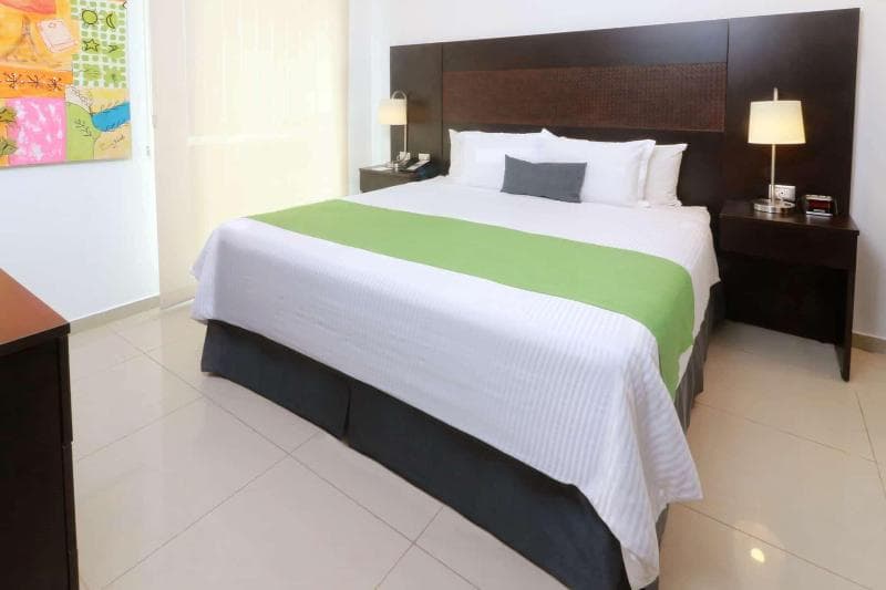 Wyndham Garden Guadalajara Acueducto 4
