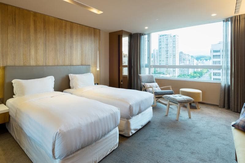 Home Hotel photo 1