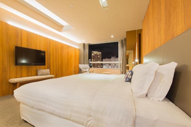 Home Hotel 4