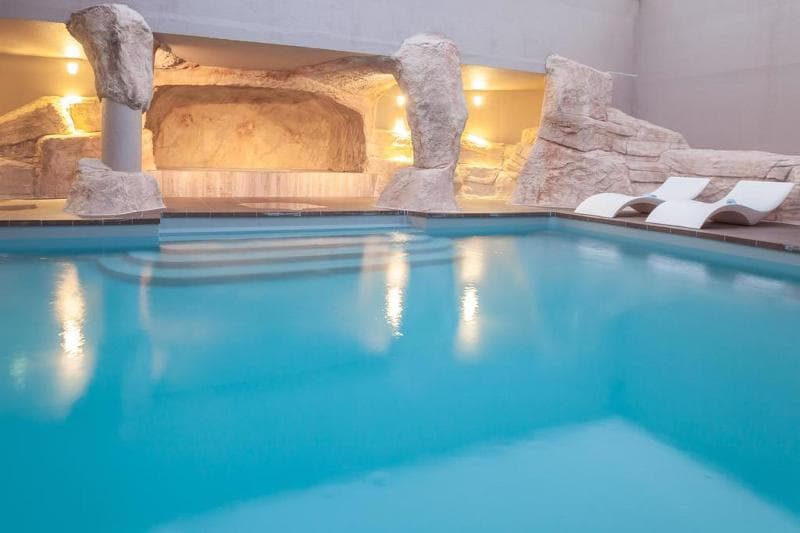 Royal Ours Blanc Boutique Hôtel & Spa 5