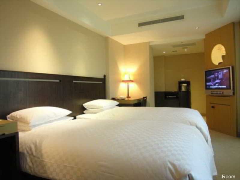 Landmark Inn 3