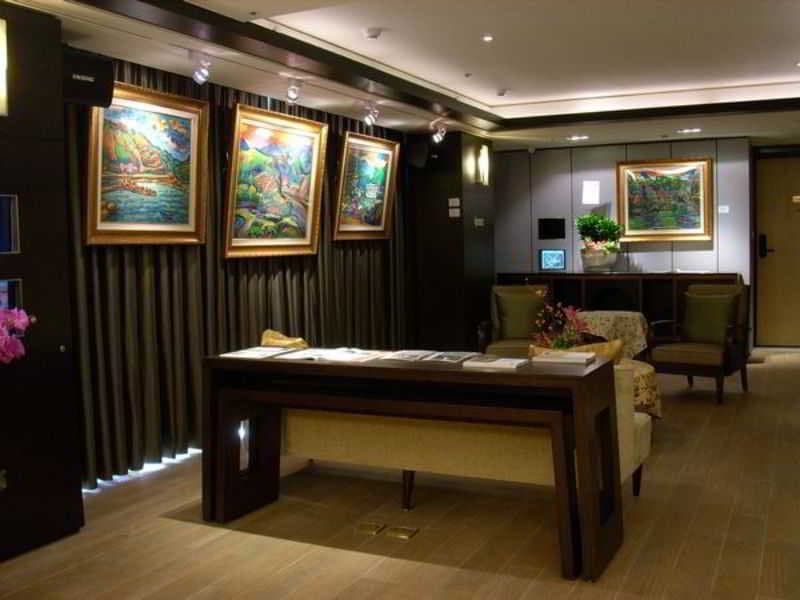 Landmark Inn 4
