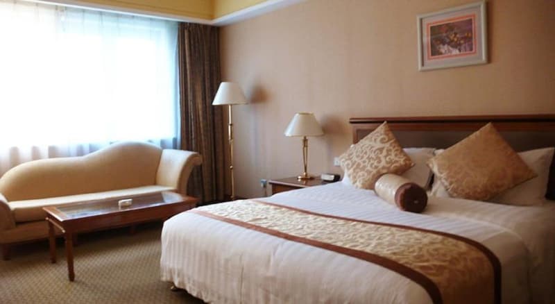 Luxemon Hotel 4