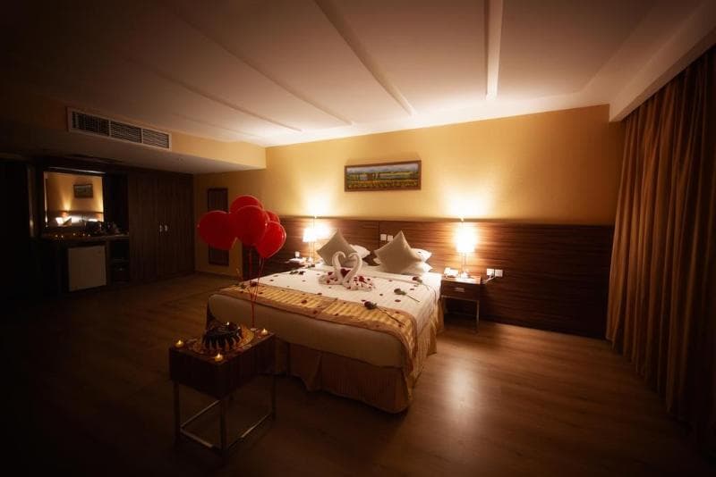 Al Safwah Royale Orchid 5