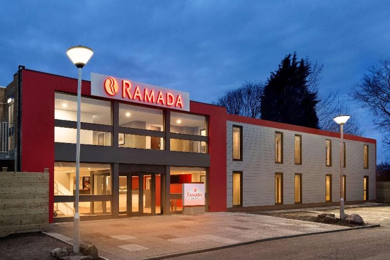 Ramada by Wyndham Chorley South photo 1