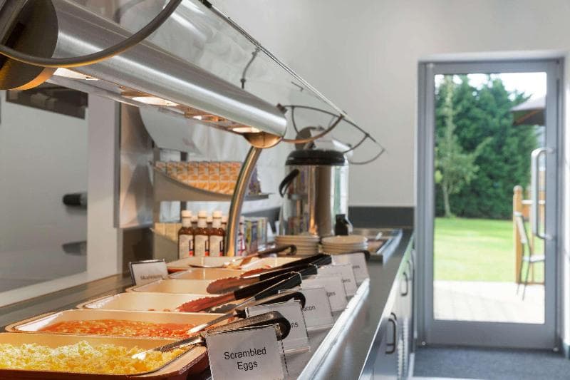 Ramada by Wyndham Milton Keynes 5