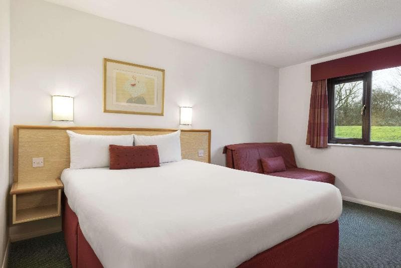 Days Inn by Wyndham Sedgemoor M5 4