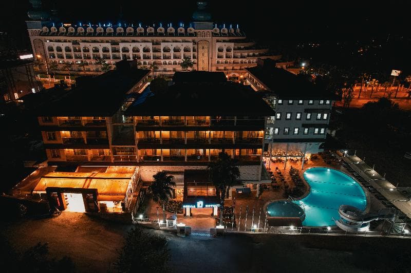 Adella Side Hotel main