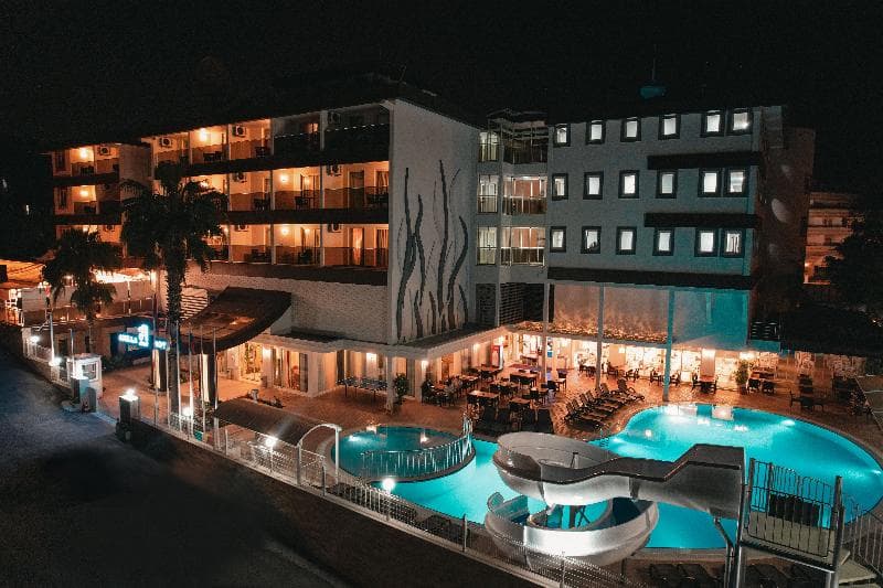 Adella Side Hotel photo 1