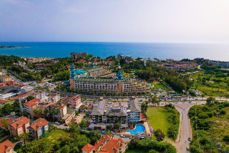 Adella Side Hotel 3