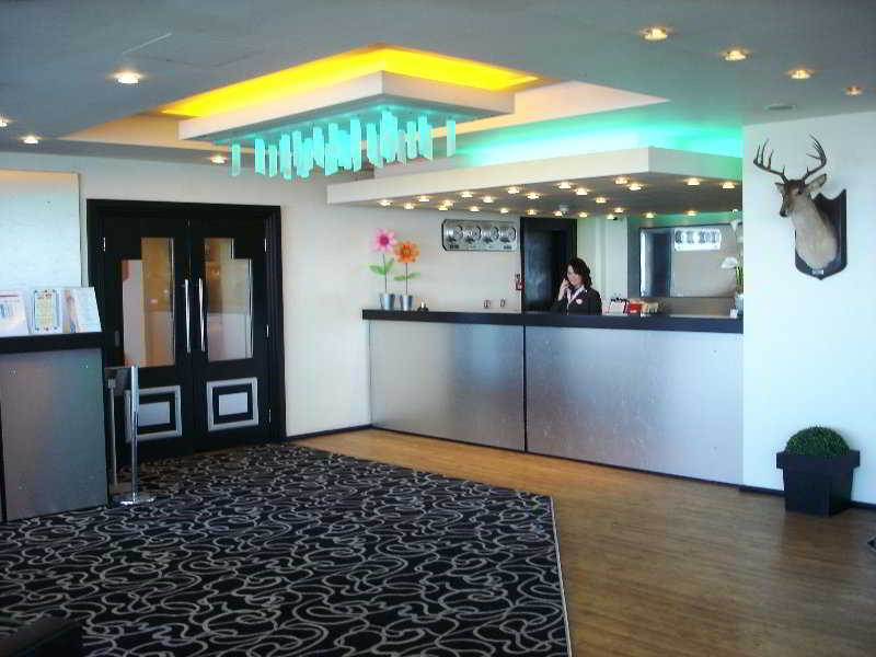 Tiffany's Hotel 3