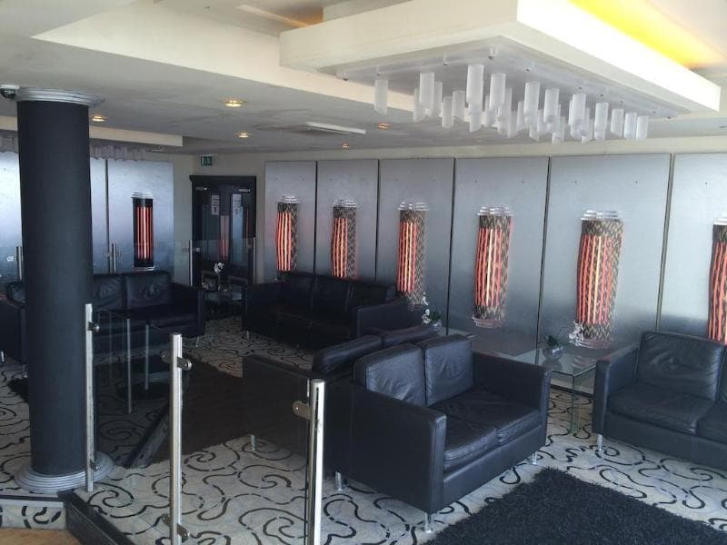 Tiffany's Hotel 5