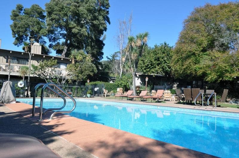 Carmel Valley Lodge photo 1