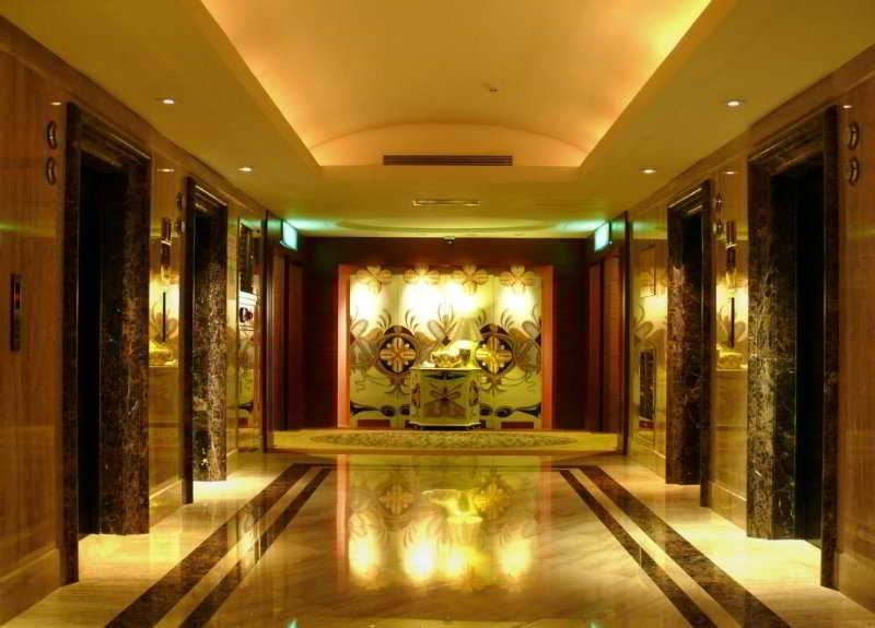 Monarch Plaza 3