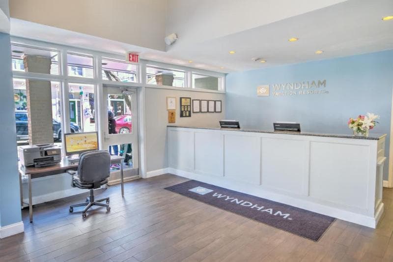 Club Wyndham Newport Onshore 4