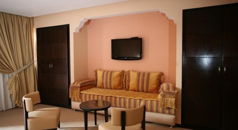 Hotel Almas 4