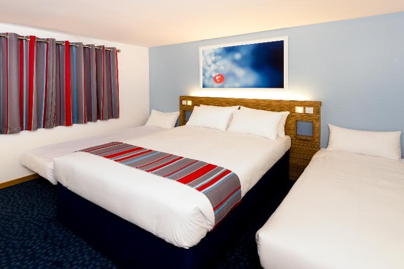 Travelodge Slough 4