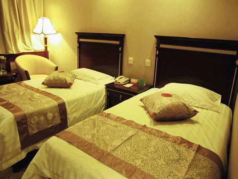 Ruicheng Hotel 4