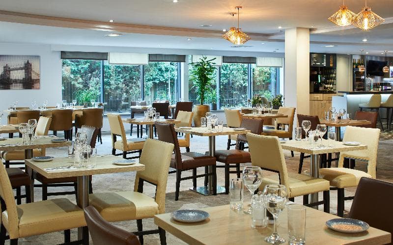 Leonardo Hotel London Heathrow Airport 2