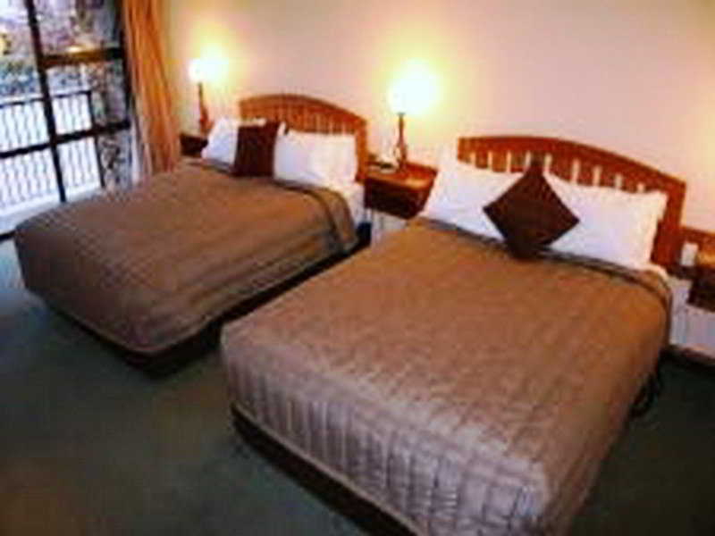 Distinction Mackenzie Country Hotel 3