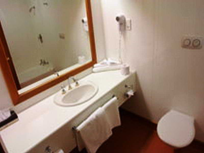 Distinction Mackenzie Country Hotel 4