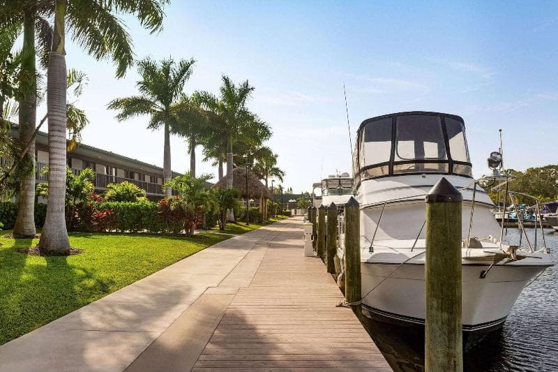 Ramada by Wyndham Sarasota Waterfront 5