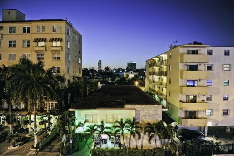 Suites on South Beach Miami 3