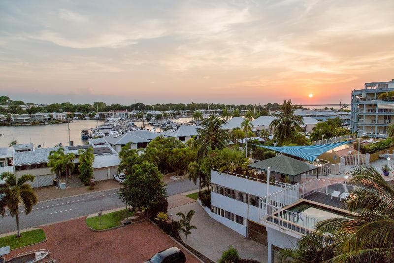 Cullen Bay Resort 4