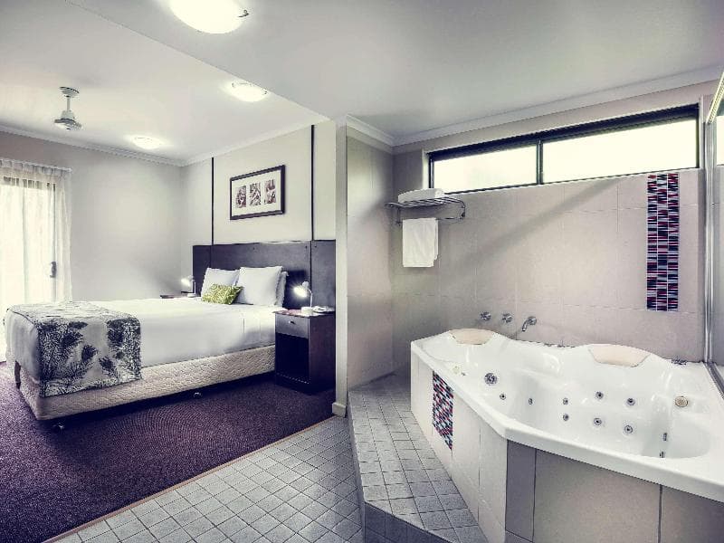 Mercure Darwin Airport Resort 2