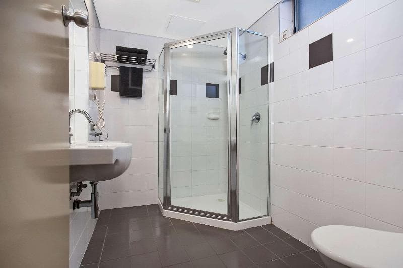 Comfort Inn On Raglan 2