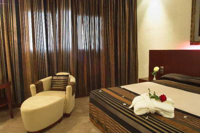 Hotel Eden Phoenix 3