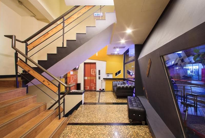 Check Inn Express Taichung Feng Chia main