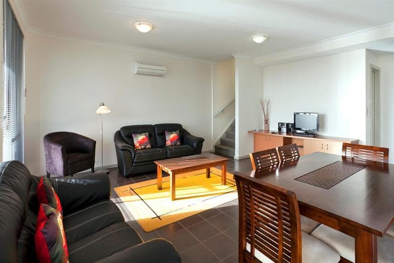 Cosy Corner Sea View Apartments 5