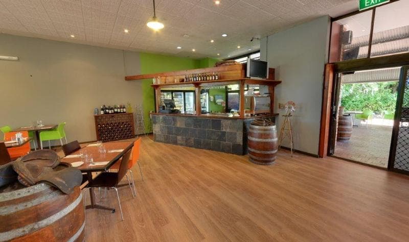 ibis Styles Katherine 3