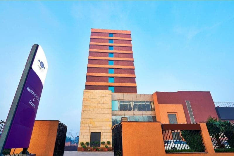 Caspia Hotel New Delhi Shalimar Bagh 3