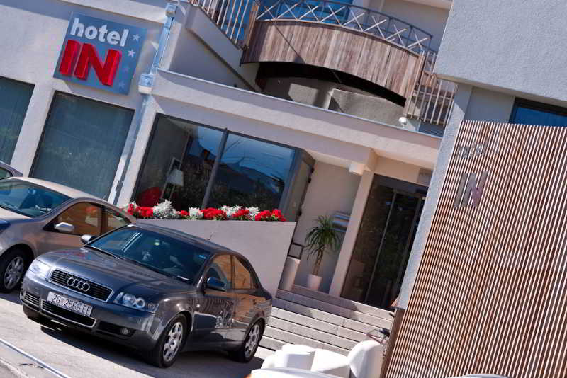 Hotel In 5