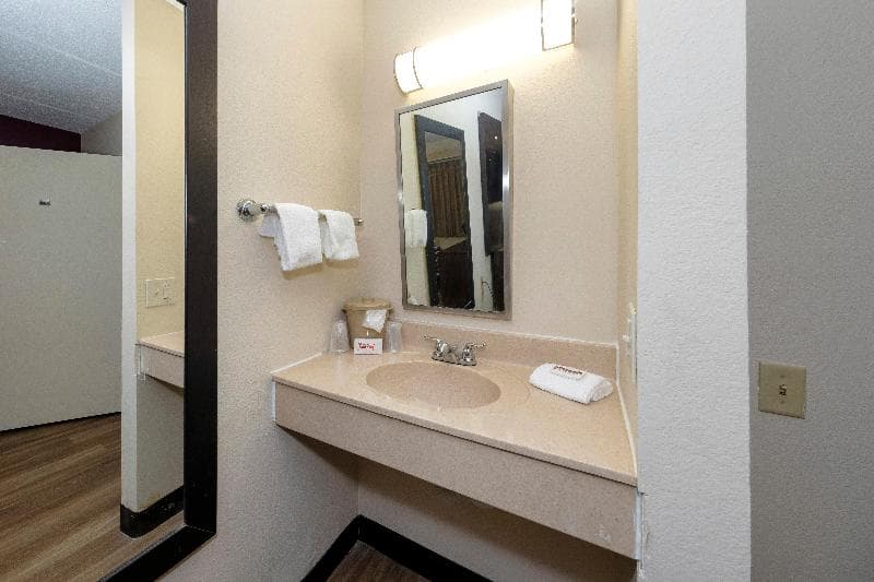 Red Roof Inn Tampa - Brandon 5