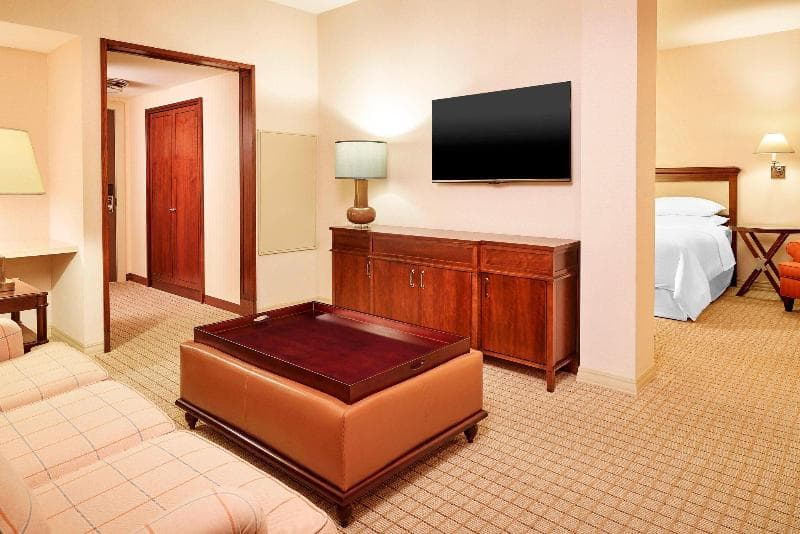 Sheraton Stonebriar Hotel 3
