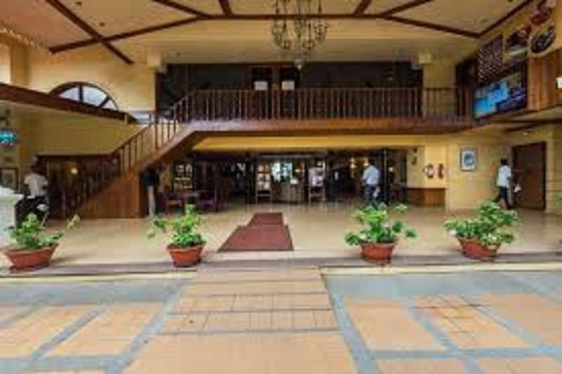 Acron Candolim Regina 5