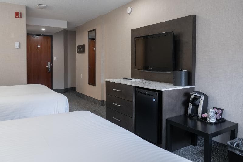 Red Carpet Inn 4