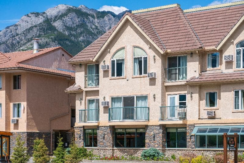 Irwin's Mountain Inn 3